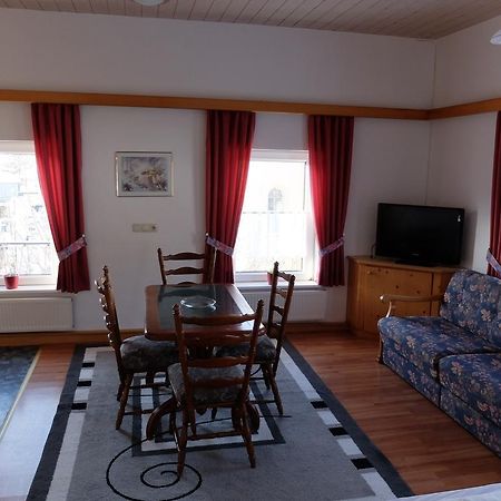 Gasthof Zum Hochfelln Hotel แบร์เกน ภายนอก รูปภาพ